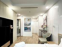 Somi Luxstay Landmark 81