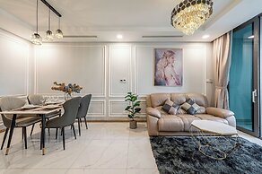 Somi Luxstay Landmark 81