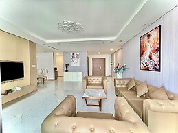 Somi Luxstay Landmark 81