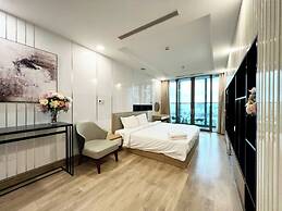 Somi Luxstay Landmark 81