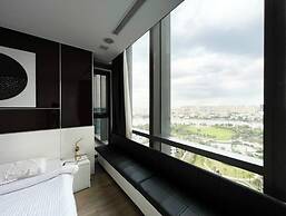 Somi Luxstay Landmark 81