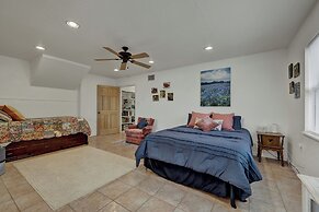 Serene Creek Front Home With Games+grill!