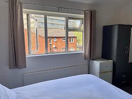 Homestays - Modern House Near Coventry City Centre