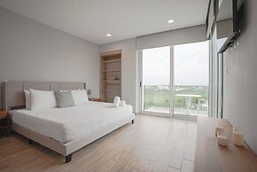 EHDEN Vacation Suites Puerto Cancún