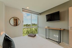 EHDEN Vacation Suites Puerto Cancún
