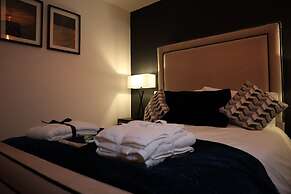 Stylish Urban Escape Near Nec, Airport, Hs2