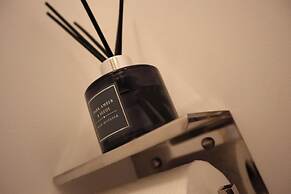 Stylish Urban Escape Near Nec, Airport, Hs2