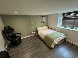 Cozy City Apartment in Reading