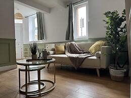 Grace House - Spacious 3 Bedroom Retreat