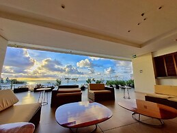 APTO FRENTE AL MAR BY PARCEROS GROUP