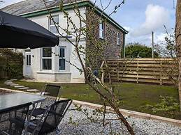 Delightful Family Getaway Cornwall
