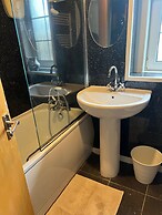 Cozy Gogarstone Cottage in Newbridge