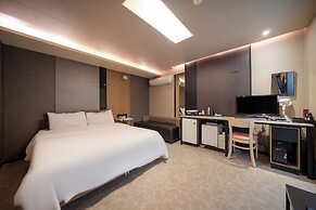 Suwon Lime Hotel