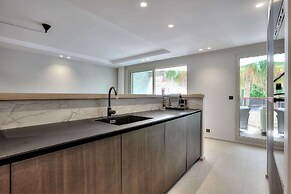 Luxury Flat With Balcony - 2br/6p - Cannes