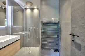 Luxury Flat With Balcony - 2br/6p - Cannes