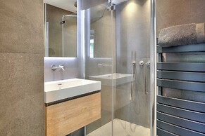 Luxury Flat With Balcony - 2br/6p - Cannes