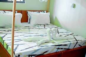 L &j modern backpackers BnB