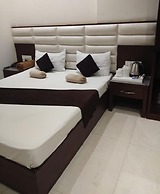 Goroomgo the lotus Grand Kalka