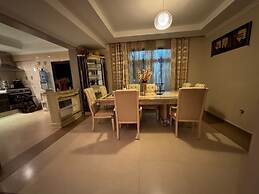 BALLOTE HOLDAY HOME APARTMENT