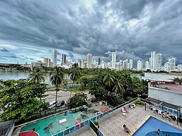 ESTUDIO CON VISTA AL LAGO BY PARCEROS G