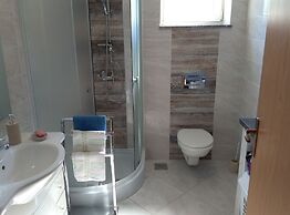 Beachfront Apartment Lovran With Balcony