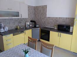 Beachfront Apartment Lovran With Balcony