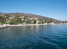 Cozy Icici Apartment With Sea View