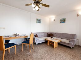 Cozy Icici Apartment With Sea View