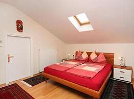 Beachside Serenity Apartments in Barbot