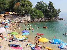 Stylish Lovran Sea View Apartments