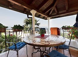 Stylish Lovran Sea View Apartments