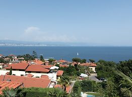 Stylish Lovran Sea View Apartments