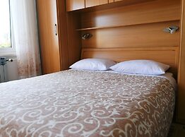 Scenic Retreat Rooms and Family Apartment