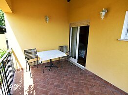 Scenic Retreat Rooms and Family Apartment