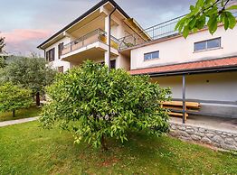 Charming Lovran Apartments With Wonderful Sea View