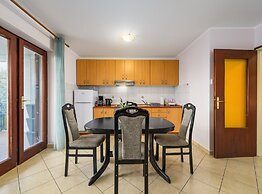 Charming Lovran Apartments With Wonderful Sea View