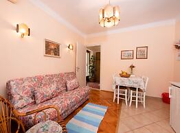 Elegant Lovran Apartment With Large Outdoor Area