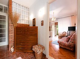 Elegant Lovran Apartment With Large Outdoor Area