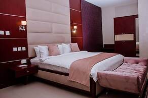 Mont Kalm Hotel and Suites