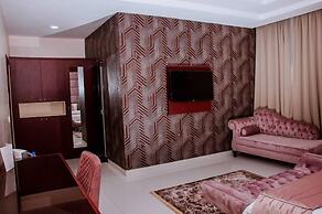 Mont Kalm Hotel and Suites