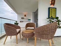 w Majestic Loft w Ocean View in Crespo