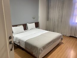 Fast 10 City Hotel