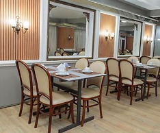 Fast 10 City Hotel