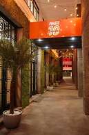 Fast 10 City Hotel