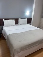 Fast 10 City Hotel