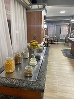 Fast 10 City Hotel