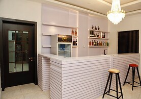 Executive Luxury Room - Sleeps 2 - Pool - Gym