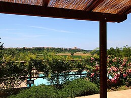 Farm With Pool in Montalto di Castro