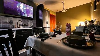 Luxurious and Cozy Apartment
