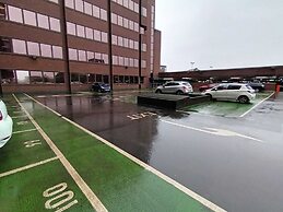 Broad St - 1 Bedroom - 1 Bathroom - Free Parking